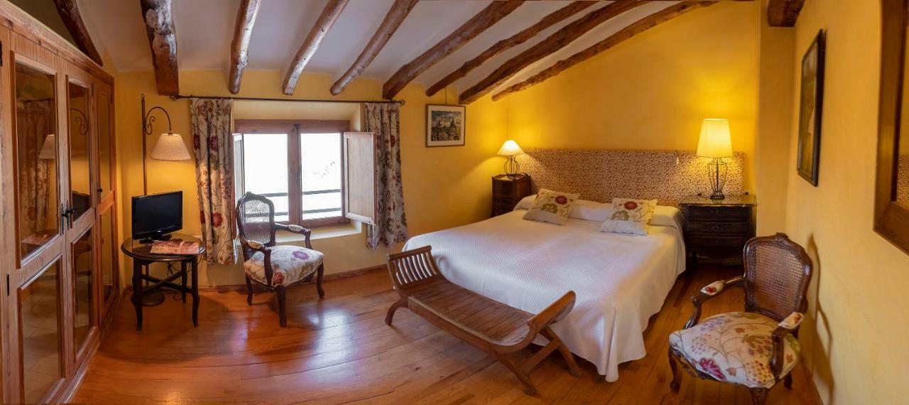 Hotel Rural Mas Fontanelles Biar Exteriör bild